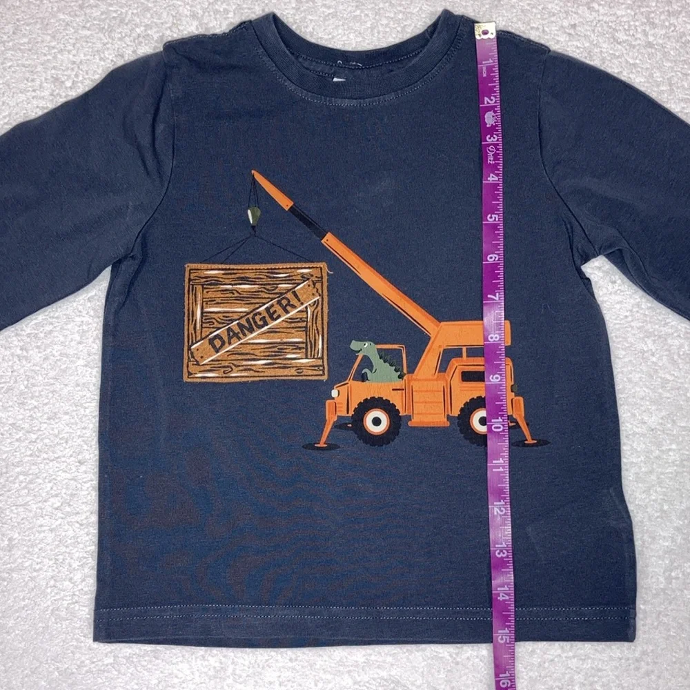 5/$20 Tommy Bahama dinosaur crane construction truck flap long sleeve 4t - Picture 3 of 9